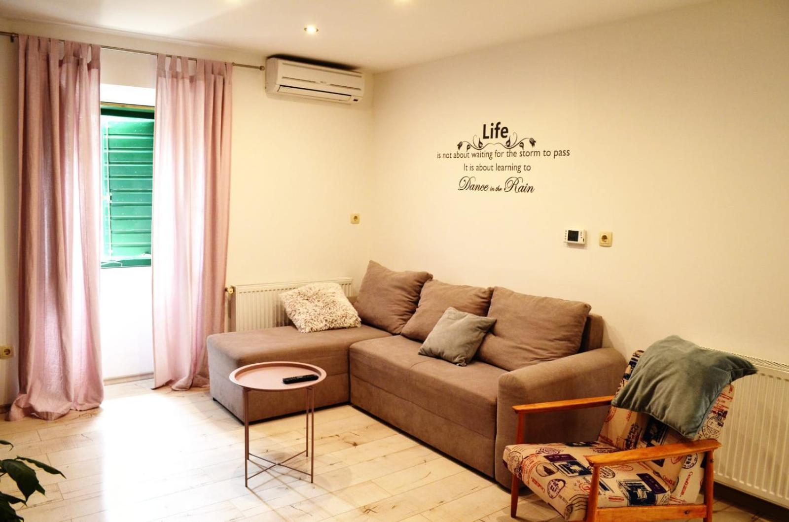 Apartmani Spanja Vodice Buitenkant foto